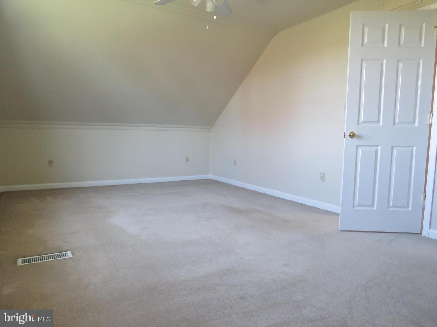 10 Spring Hill Lane photo 58