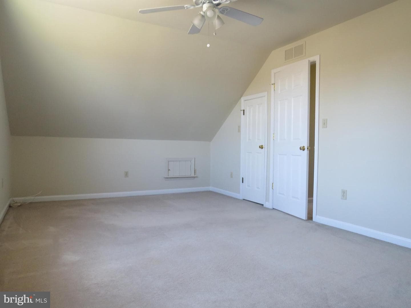 10 Spring Hill Lane photo 59