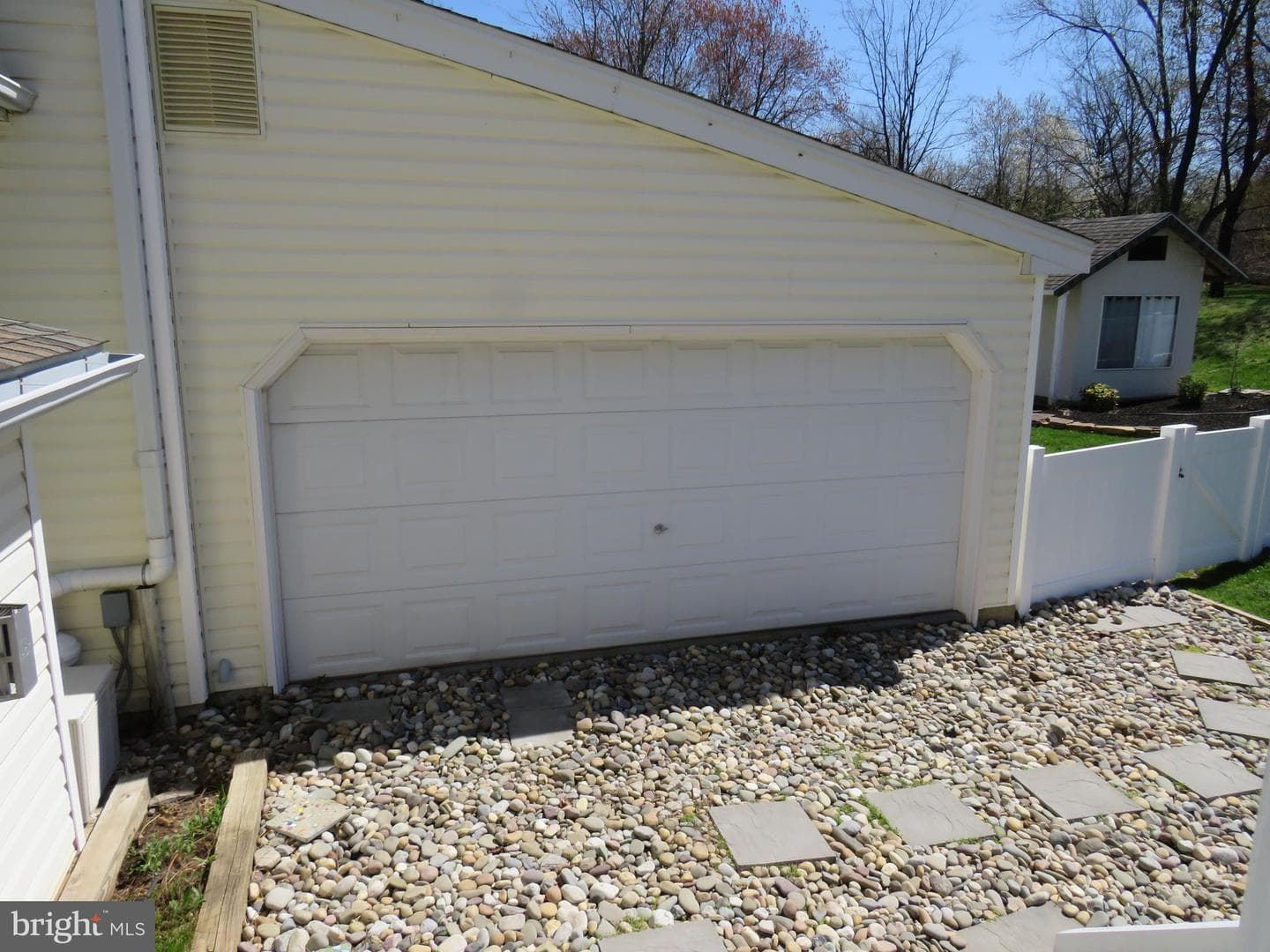 10 Spring Hill Lane photo 73