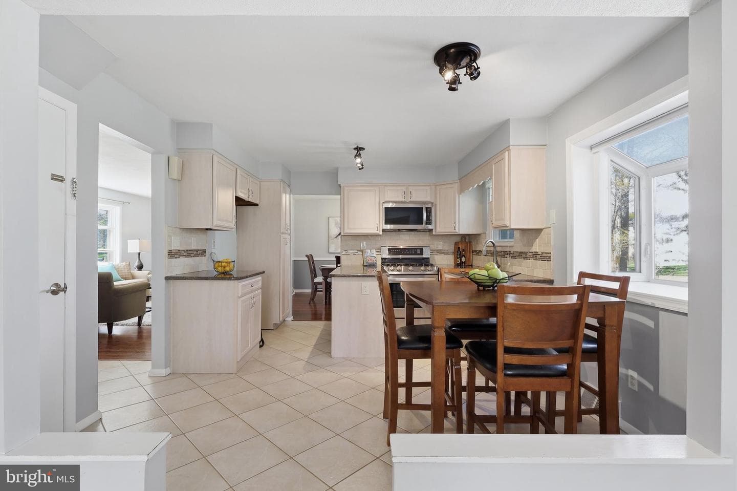 221 Valley Drive photo 15