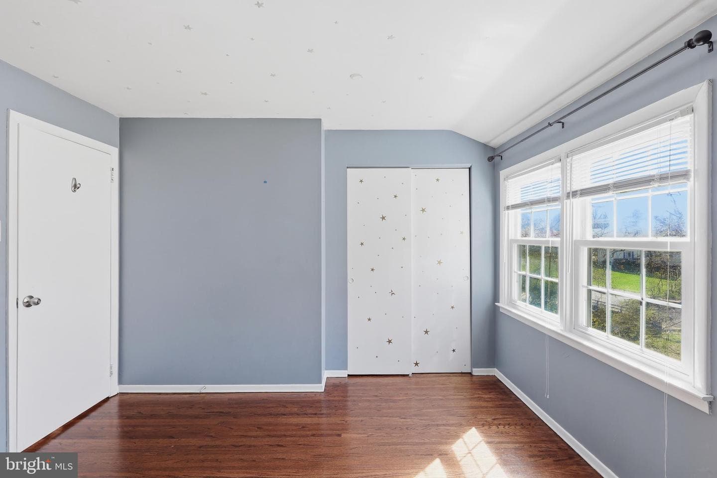 221 Valley Drive photo 34