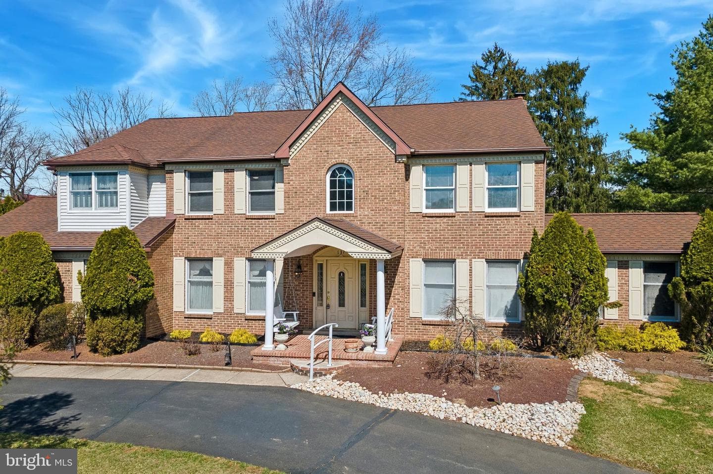 137 Briarwood Drive photo 2