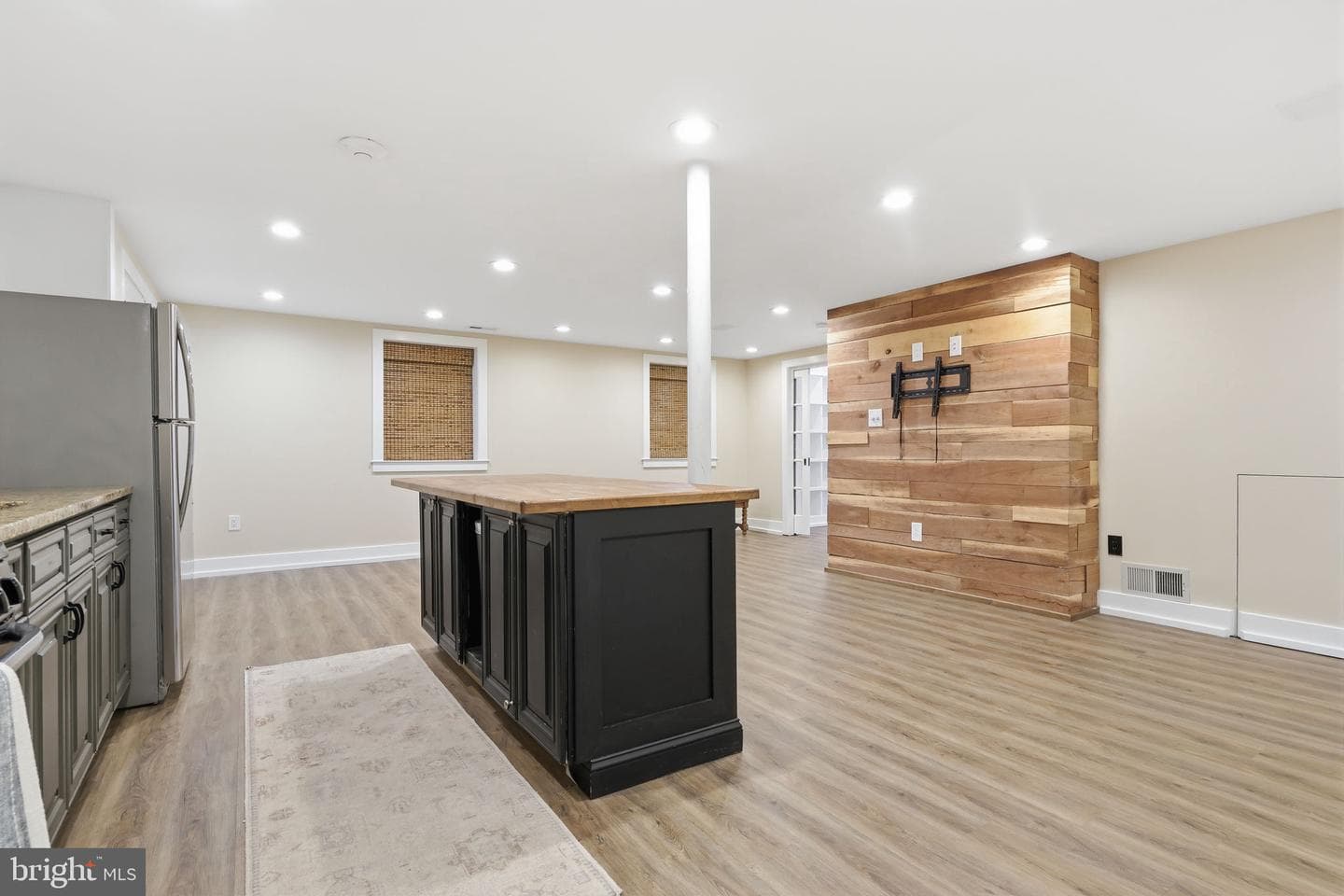 908 Fairview Avenue photo 40