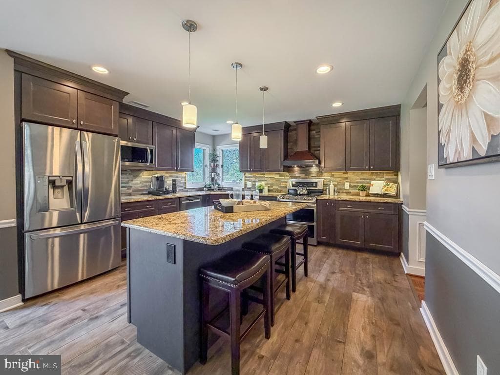 35 Matthew Circle photo 12