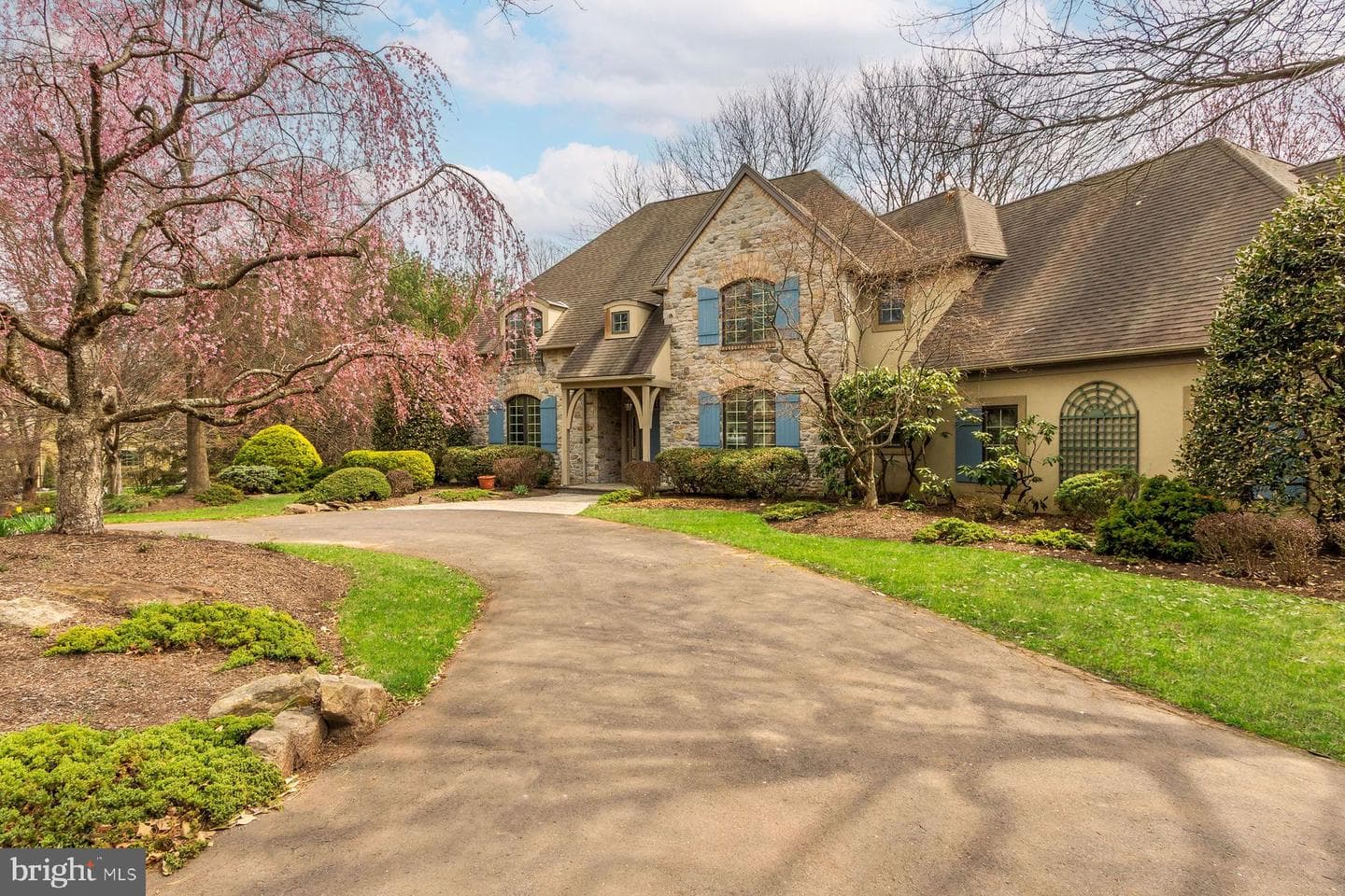 4225 Erica Drive