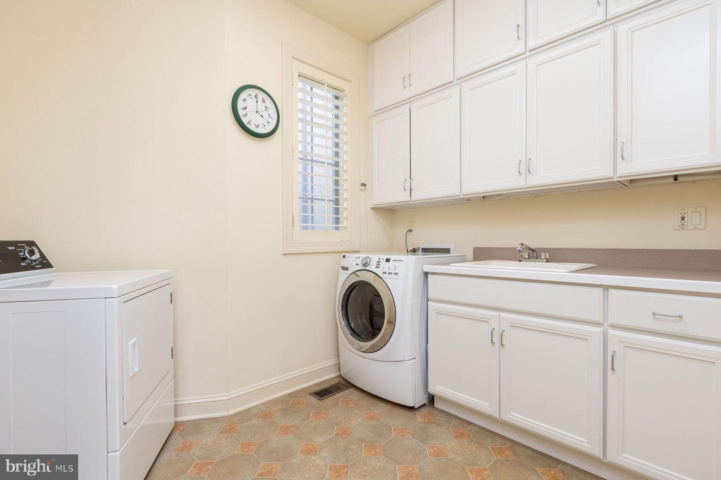 4225 Erica Drive photo 22
