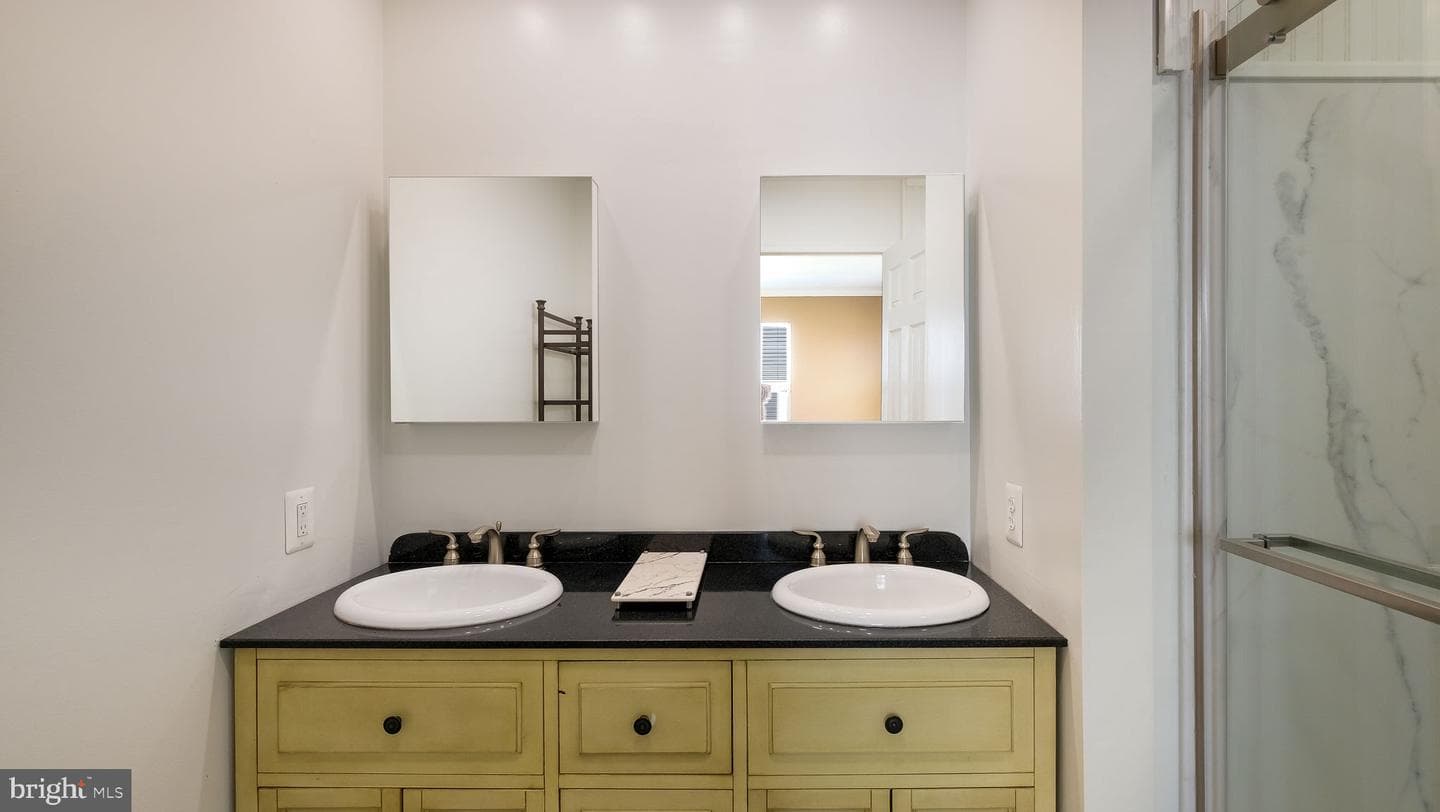 4570 Louise Saint Claire Dr photo 22