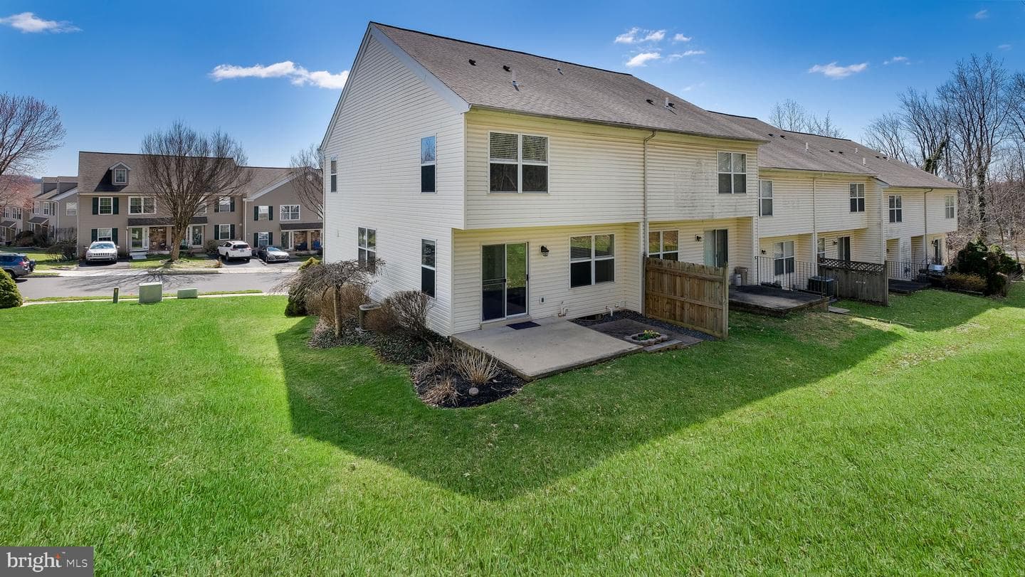 4570 Louise Saint Claire Dr photo 35