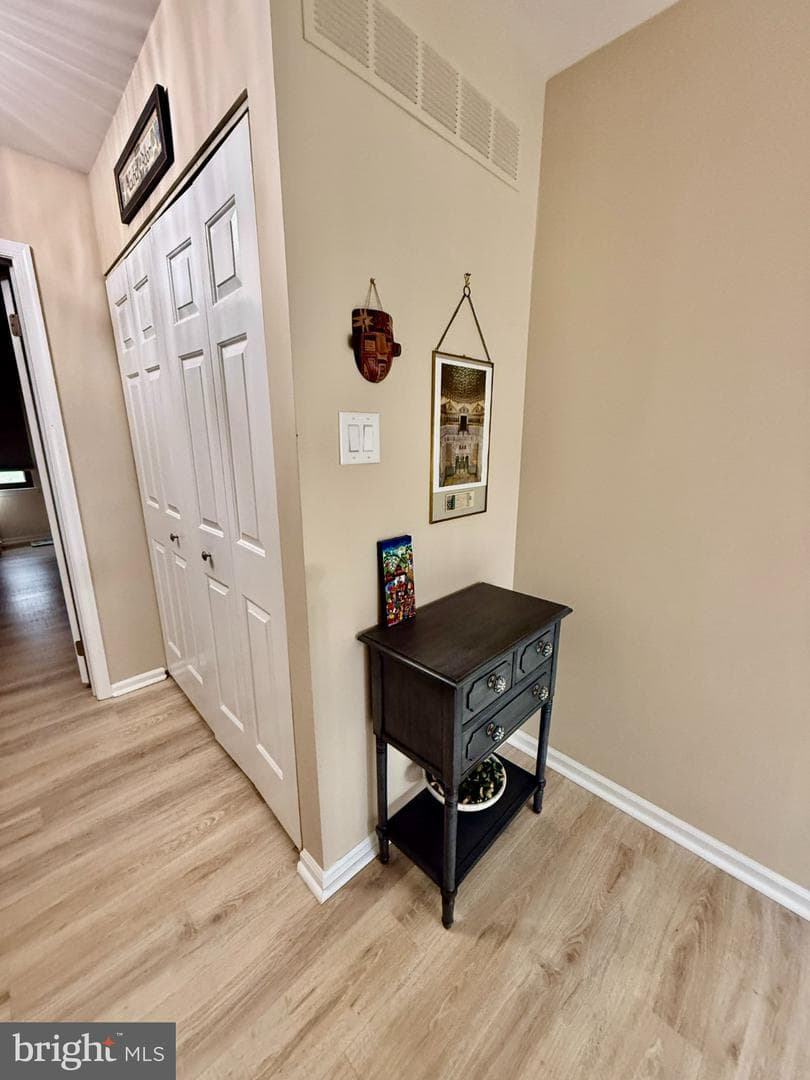 102 Windham Court photo 28