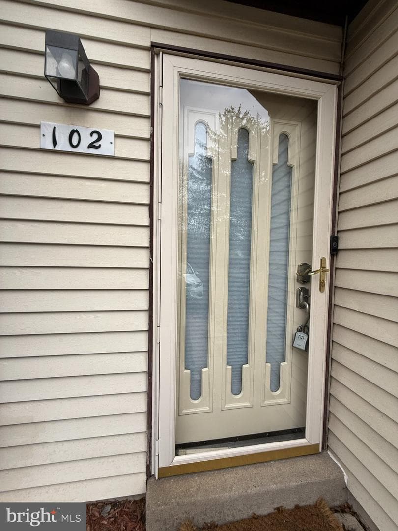 102 Windham Court photo 32