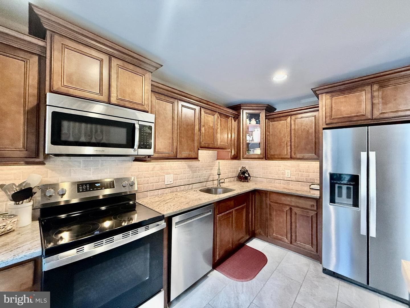 102 Windham Court photo 8