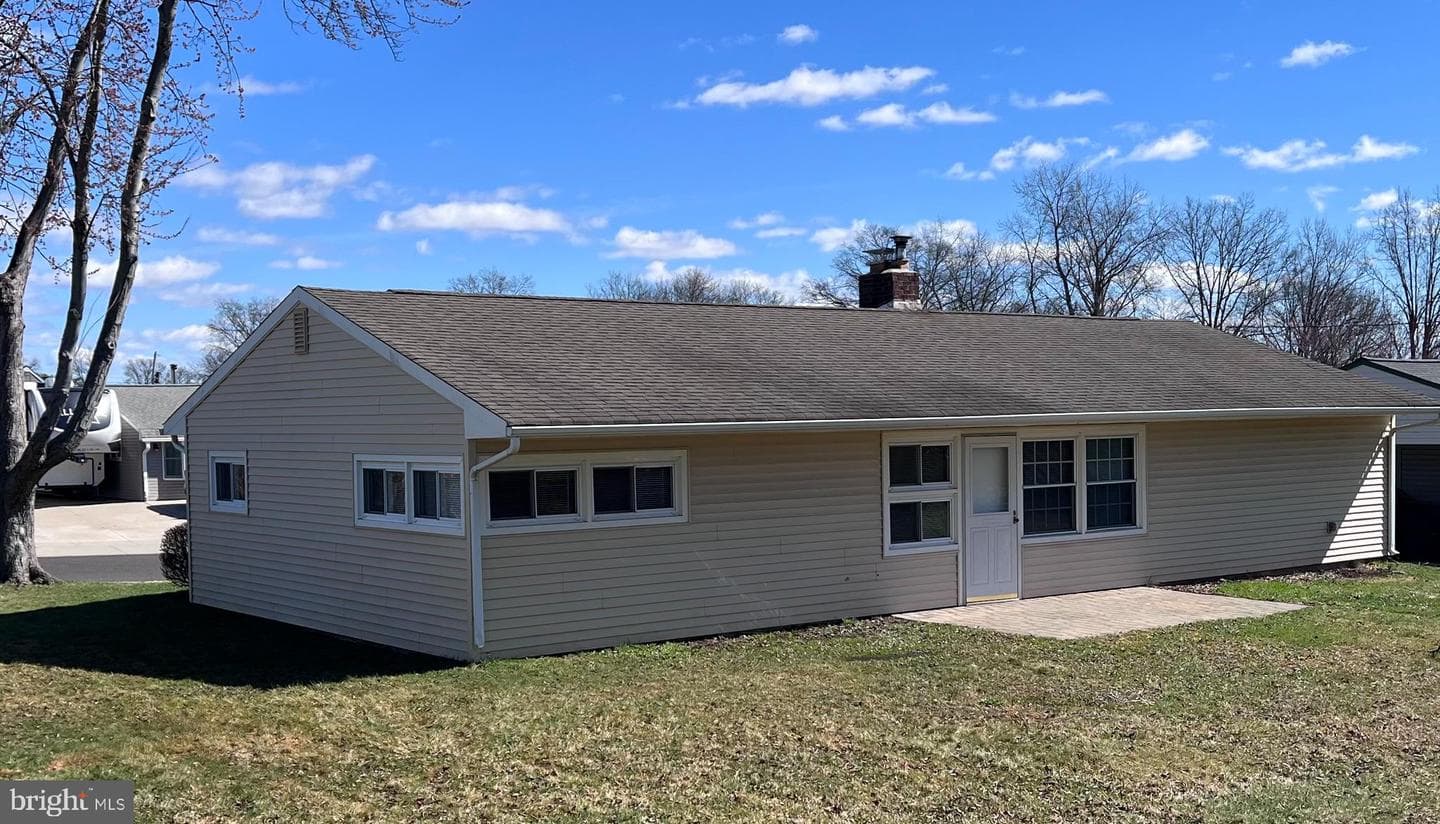 434 Thornridge Drive photo 6