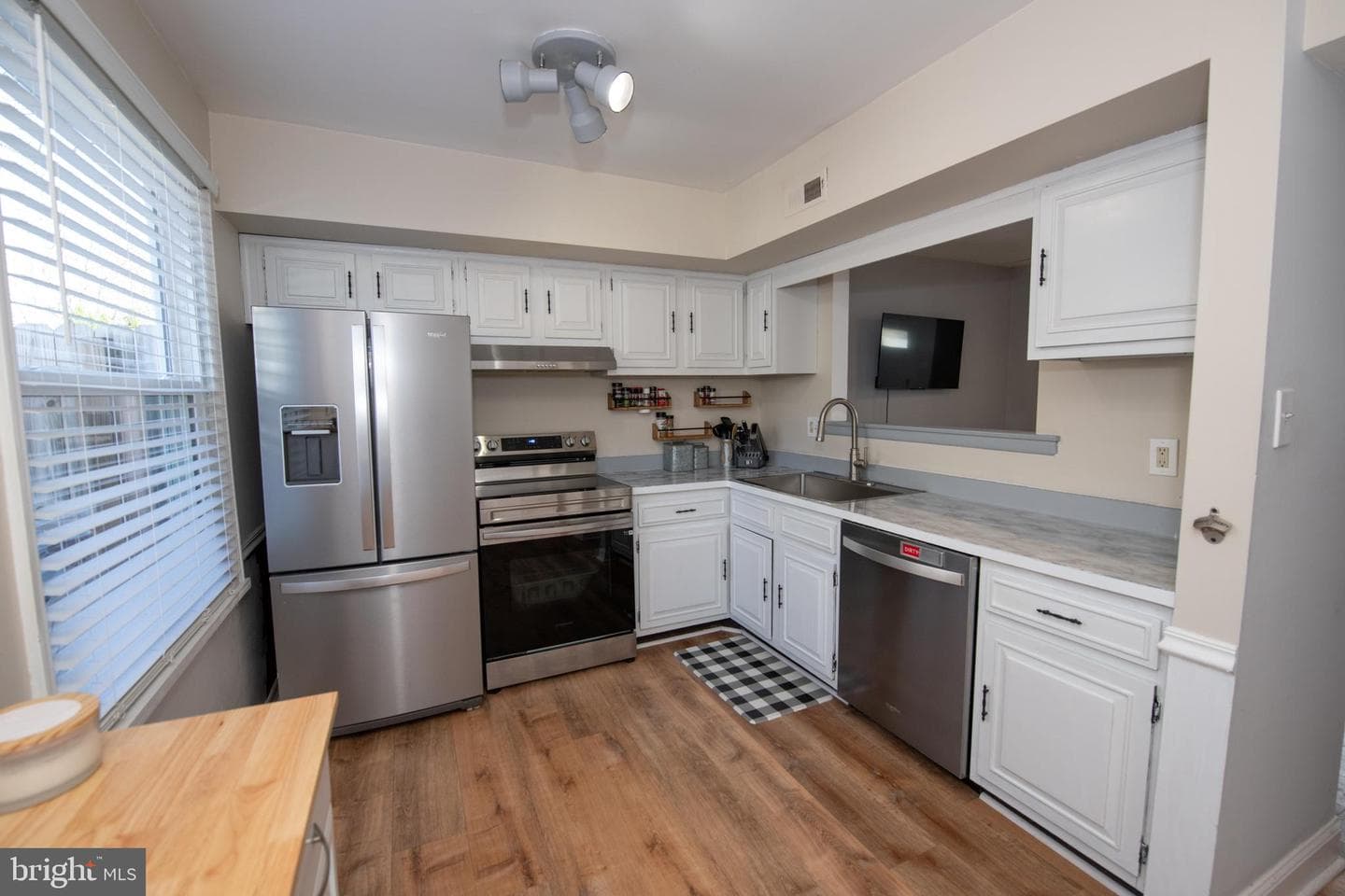 1000 Jacksonville Road #18 photo 15