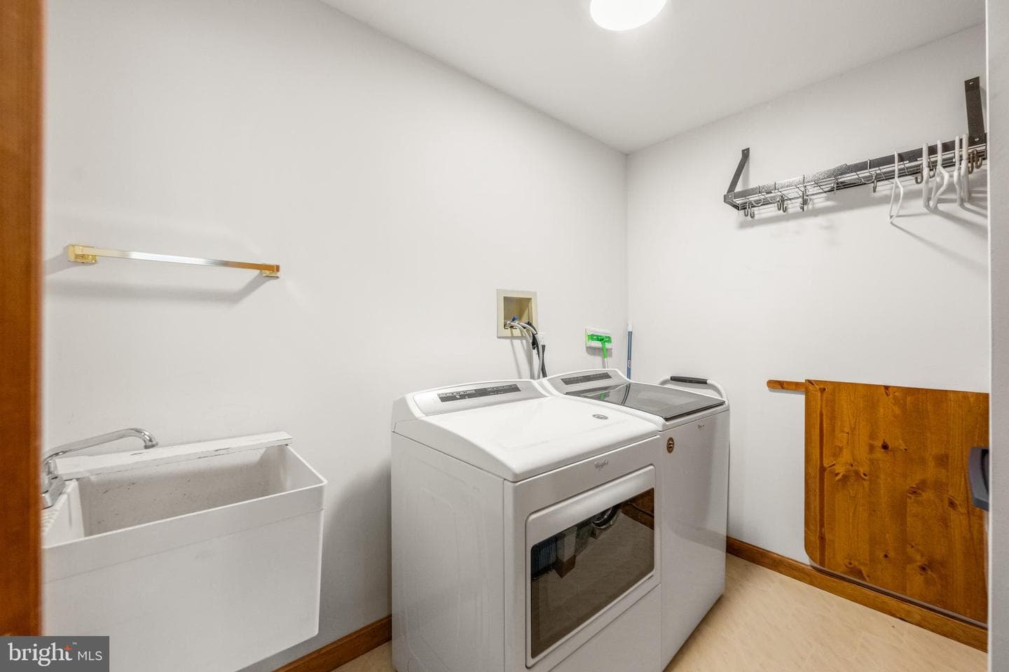 2119 S Sugan Road photo 24