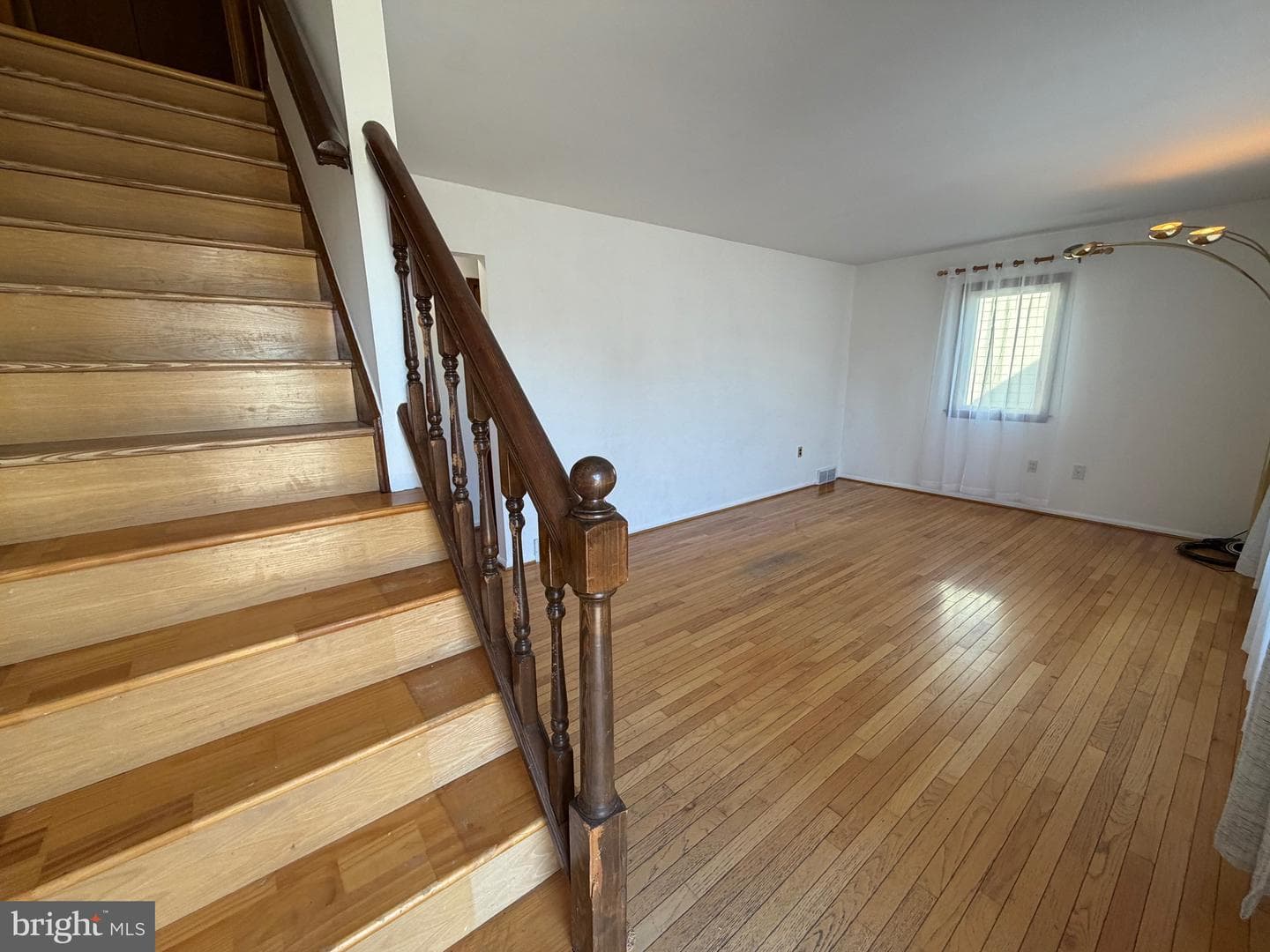 10 Bowling Green Avenue photo 2