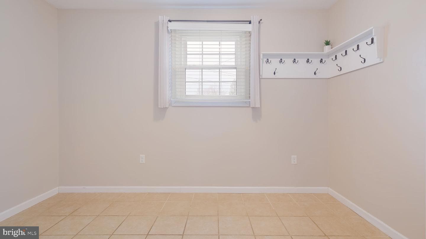 6 Hillcrest Circle photo 19