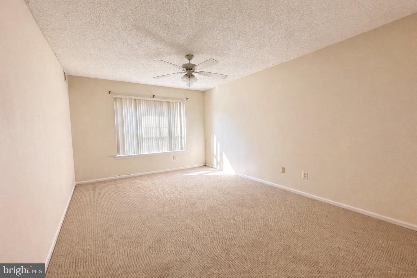 806 Barry Court photo 10