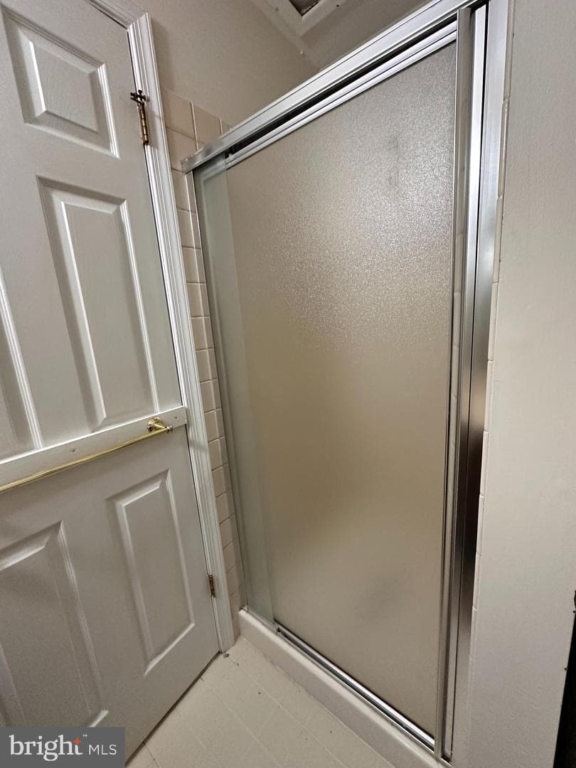 806 Barry Court photo 11