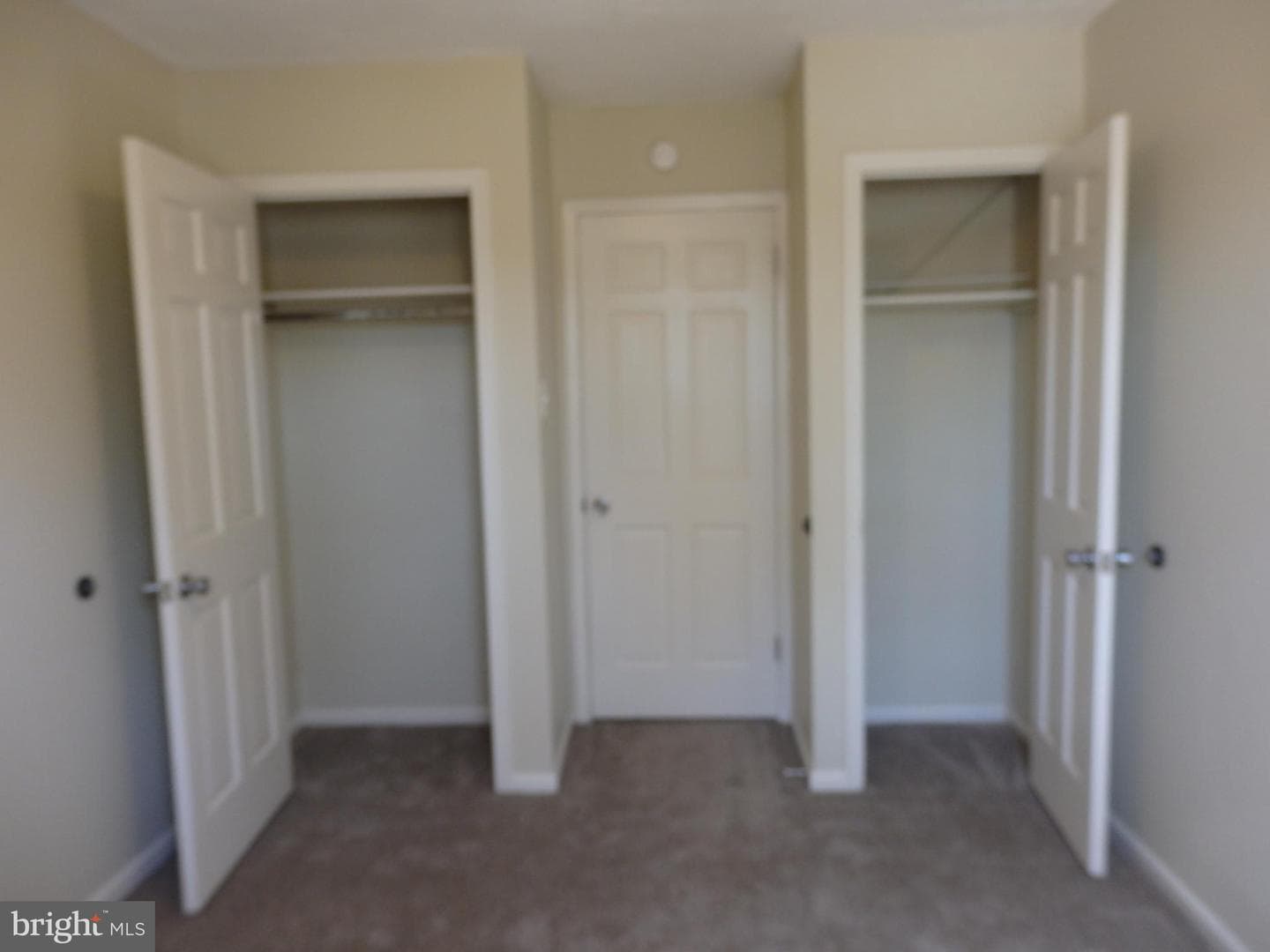 201 Lancaster Court photo 26