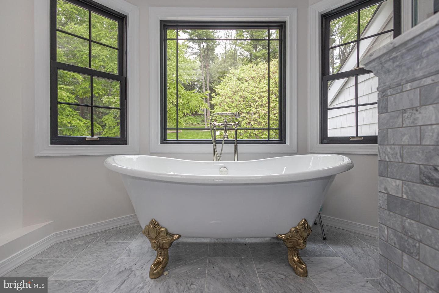 21 Bellinghamshire Place photo 57