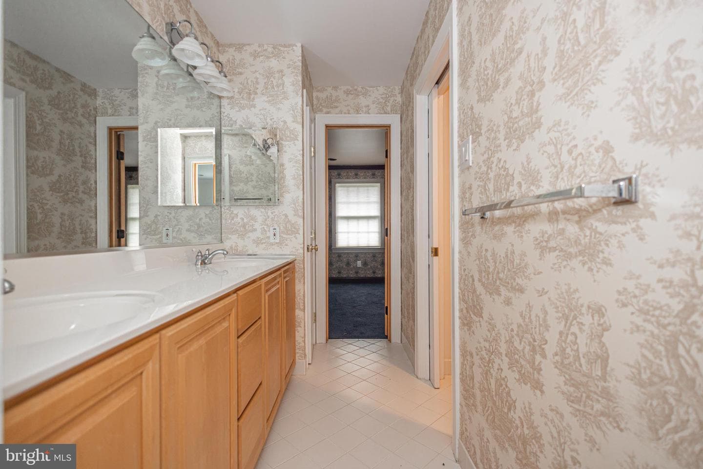 21 Bellinghamshire Place photo 64