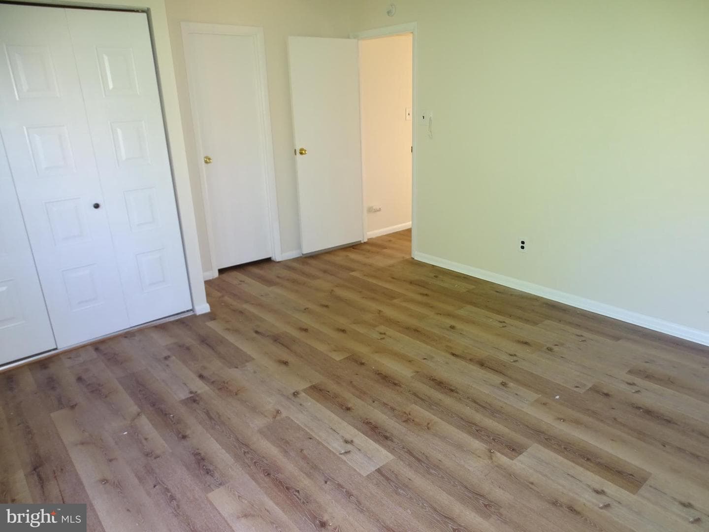 4902 Oxford Court photo 12