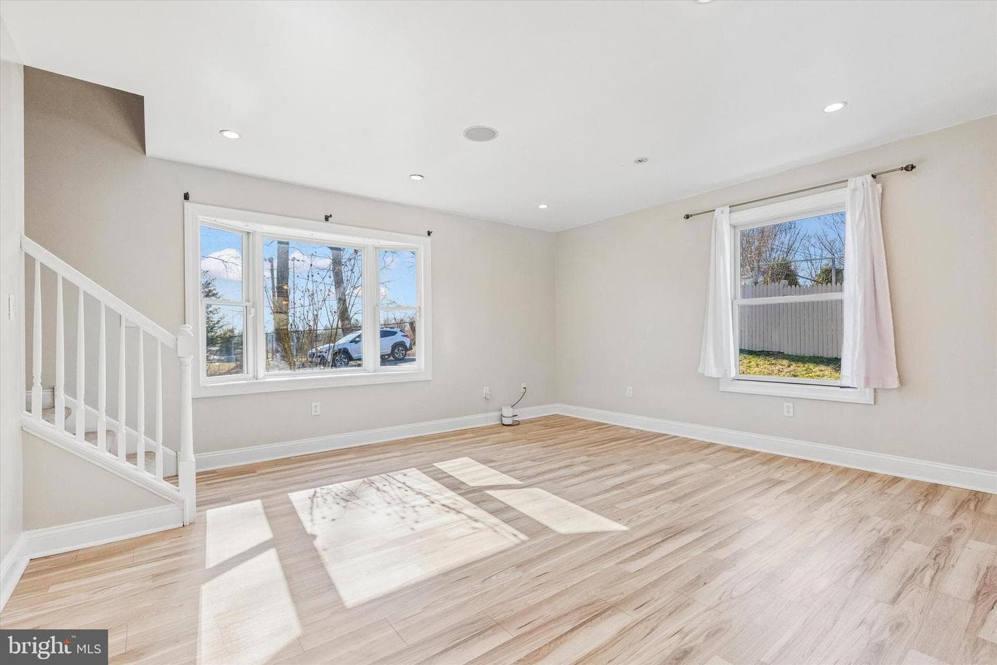 4358 Spruce Avenue photo 13