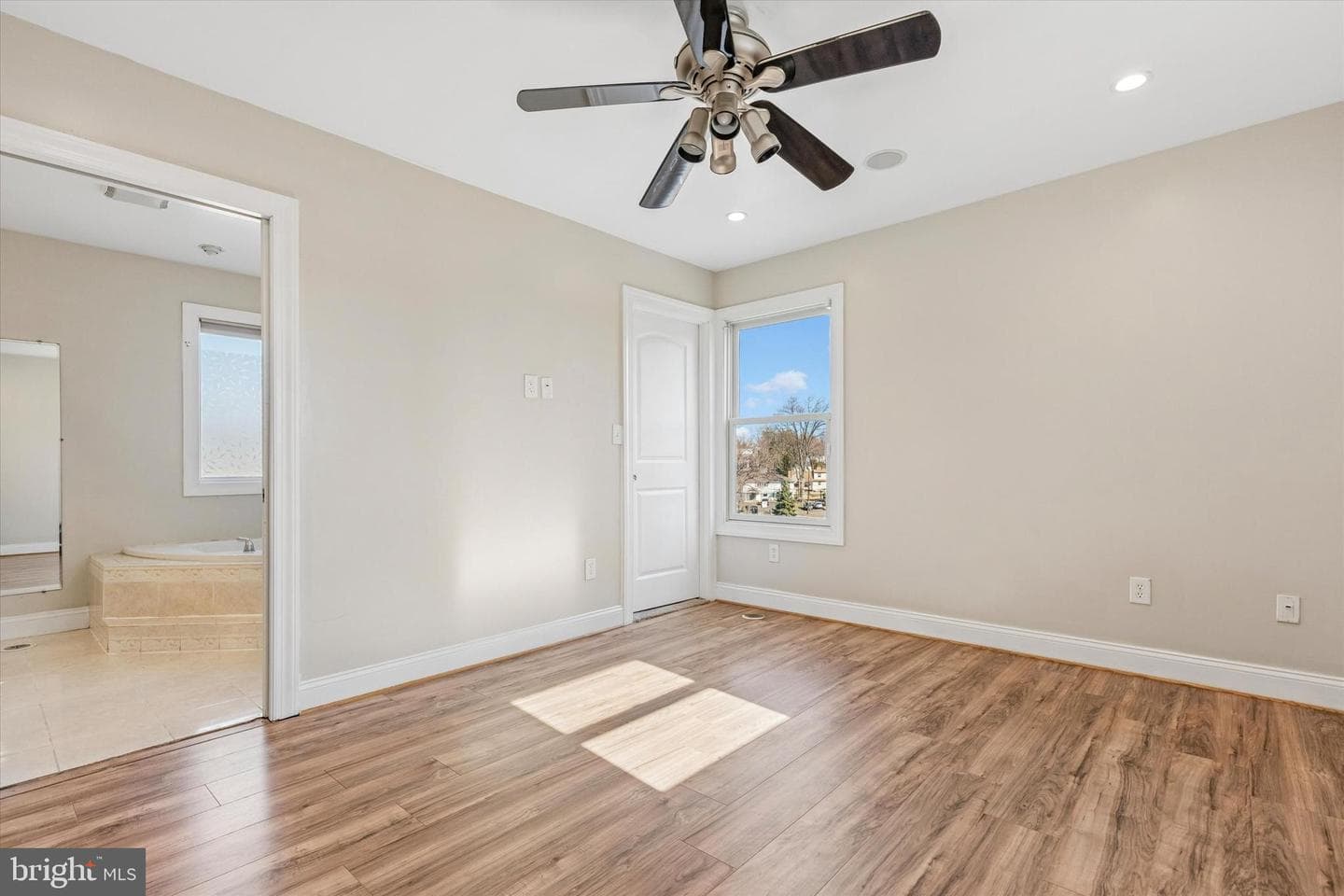 4358 Spruce Avenue photo 16