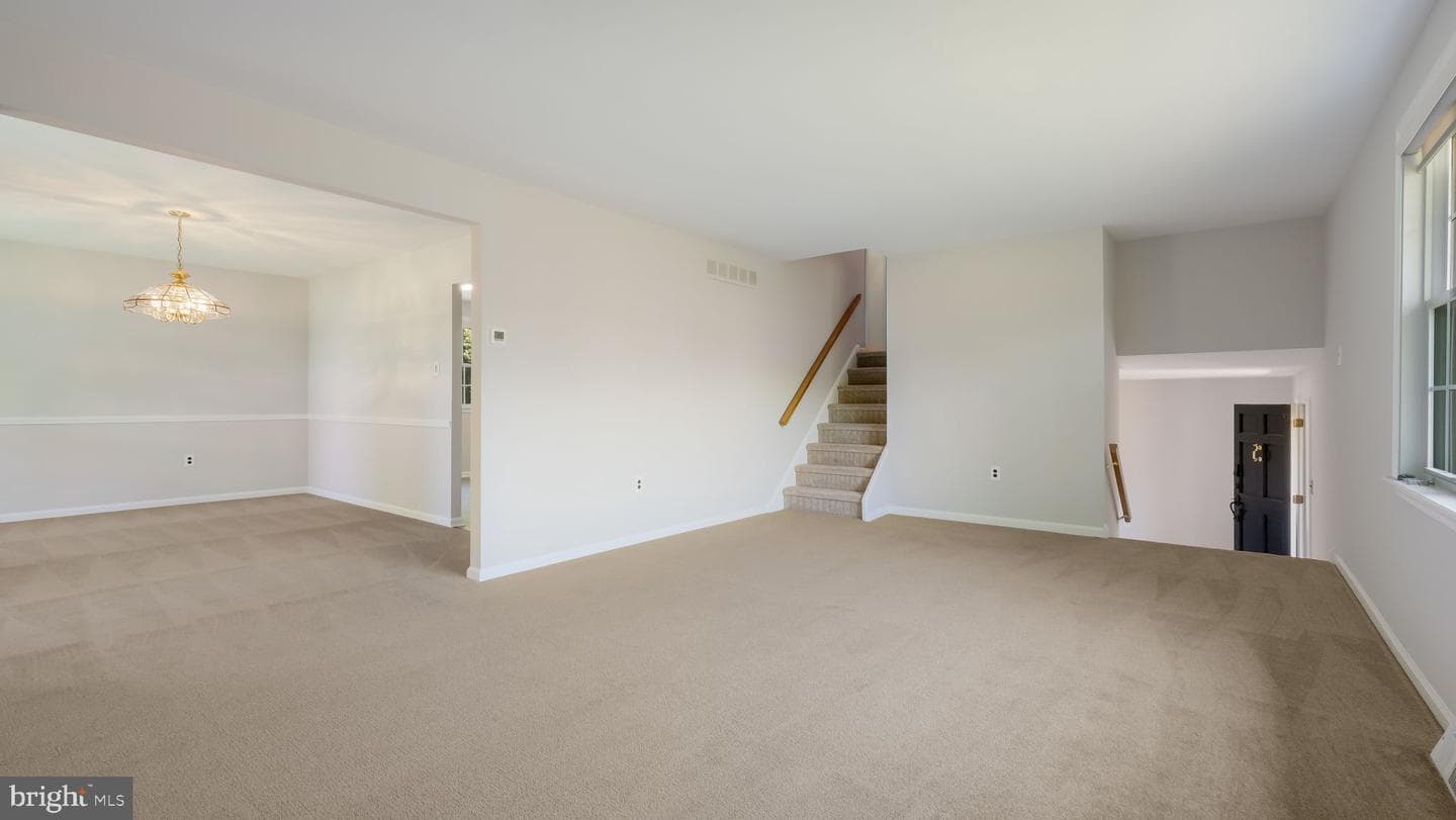 49 Surrey Drive photo 13