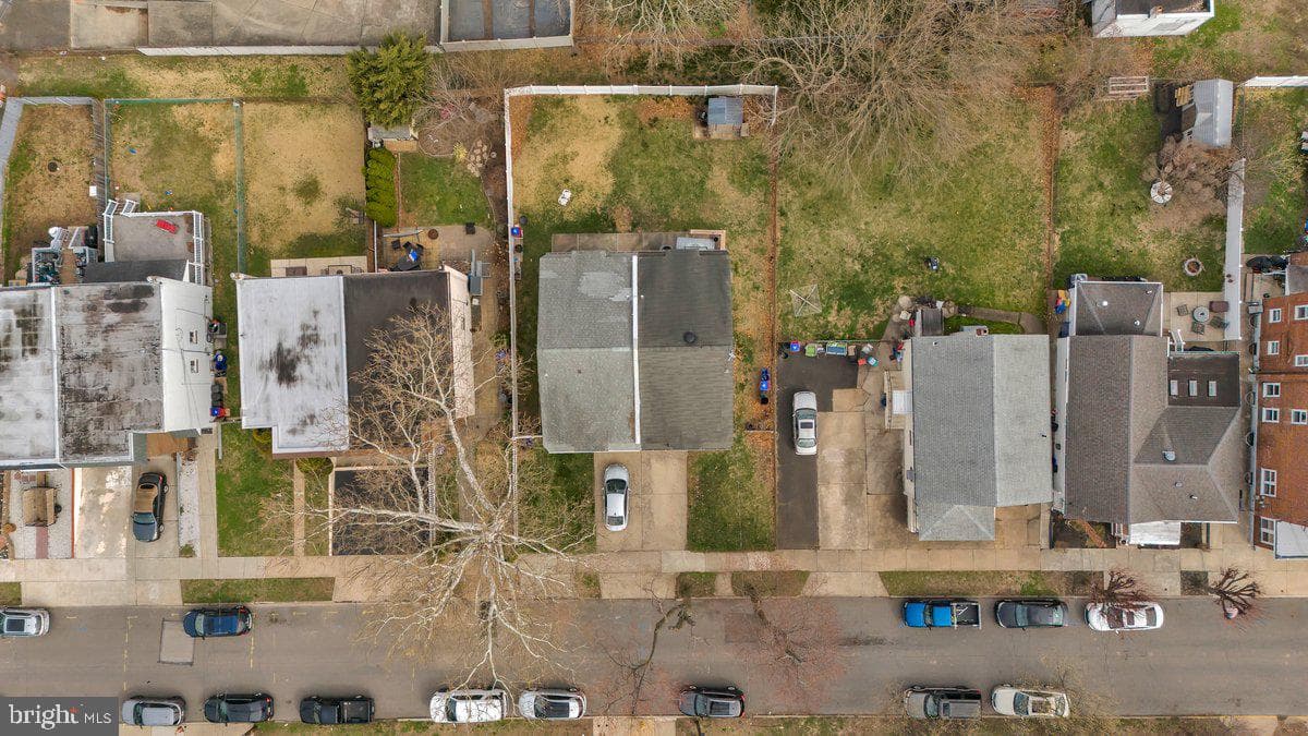 813 4th Avenue photo 29