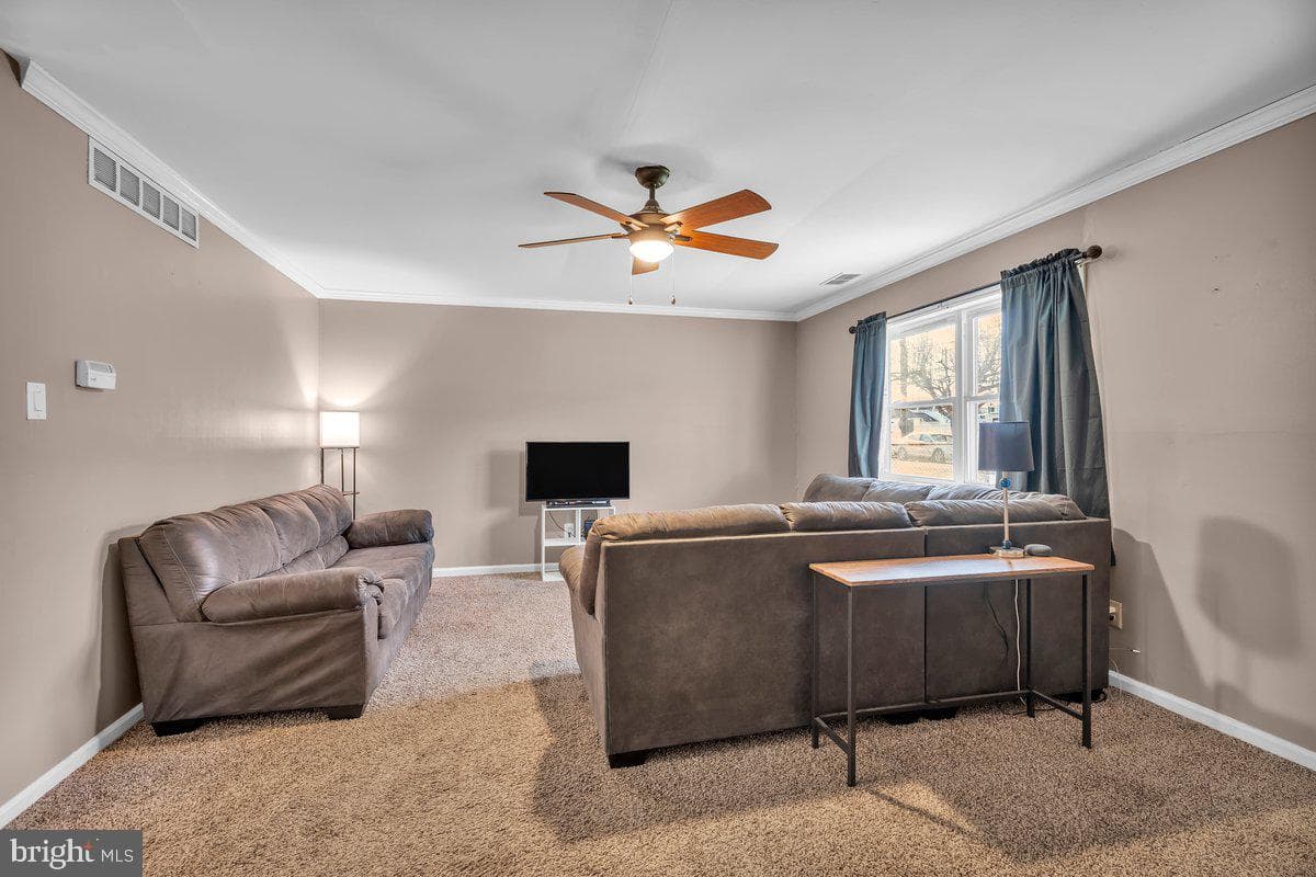 813 4th Avenue photo 5