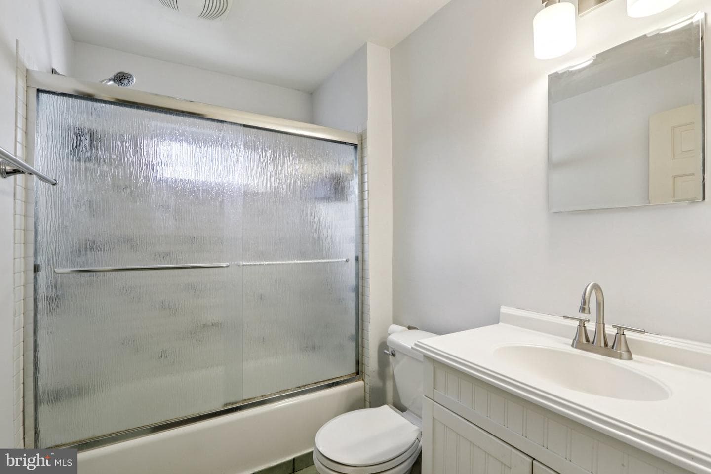 517 Crown Street photo 28