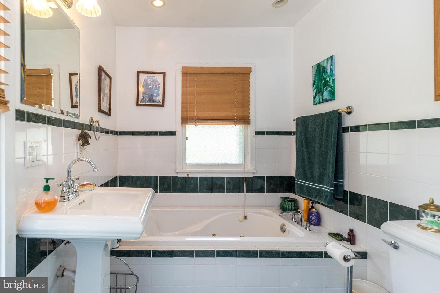 825 Highland Avenue photo 72