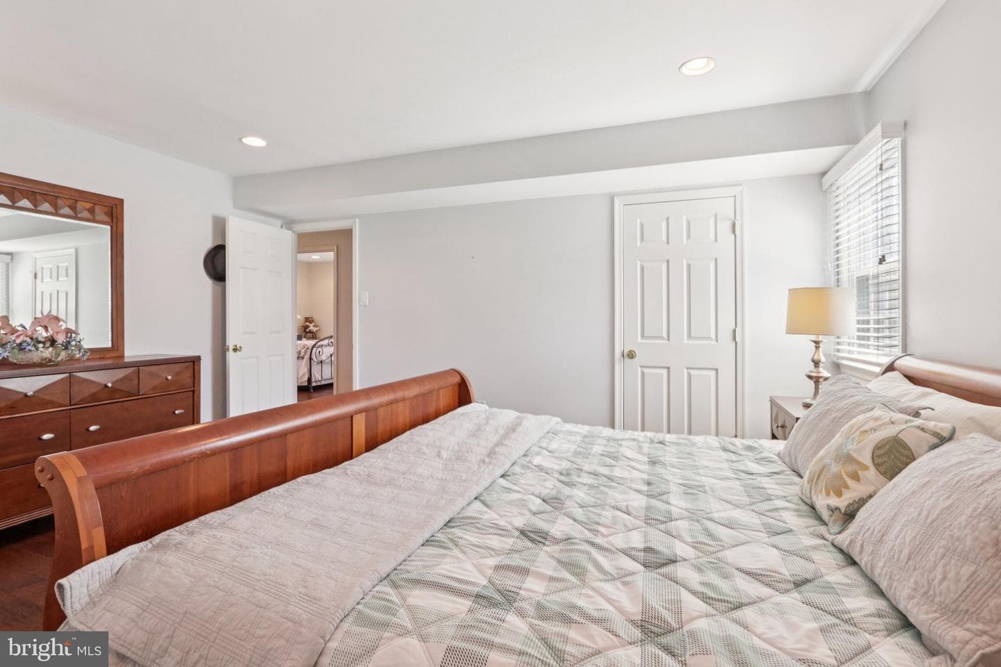 923 Pickering Drive photo 25