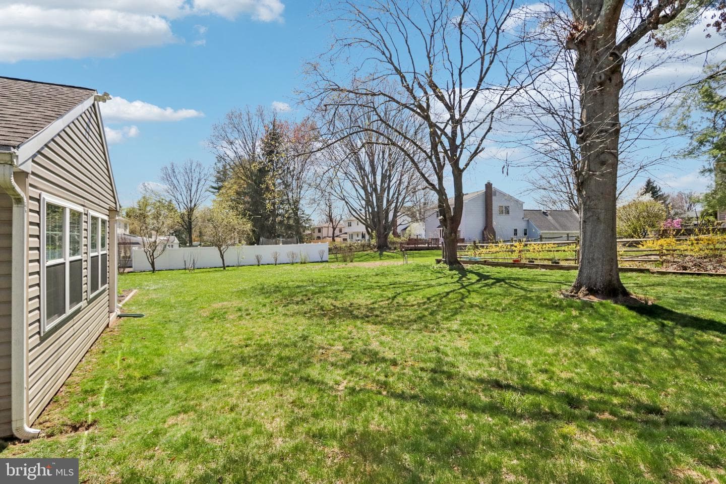 923 Pickering Drive photo 48