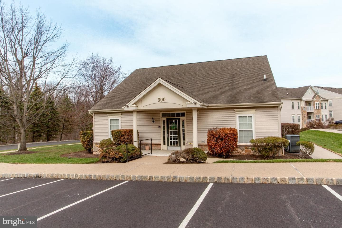 100 Beech Boulevard #204 photo 37