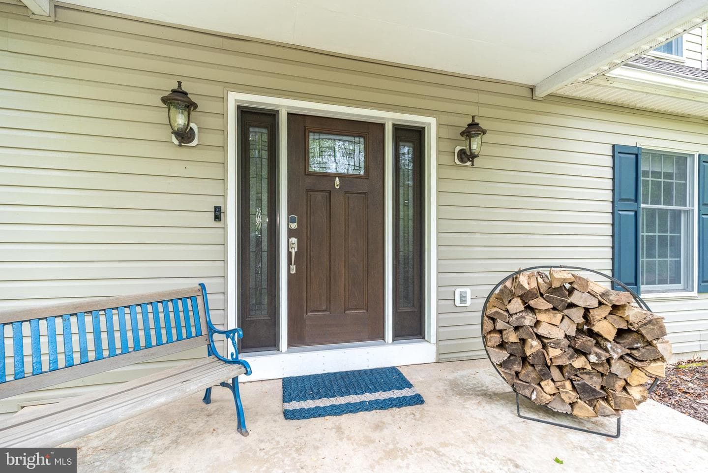 540 Black Walnut Drive photo 4