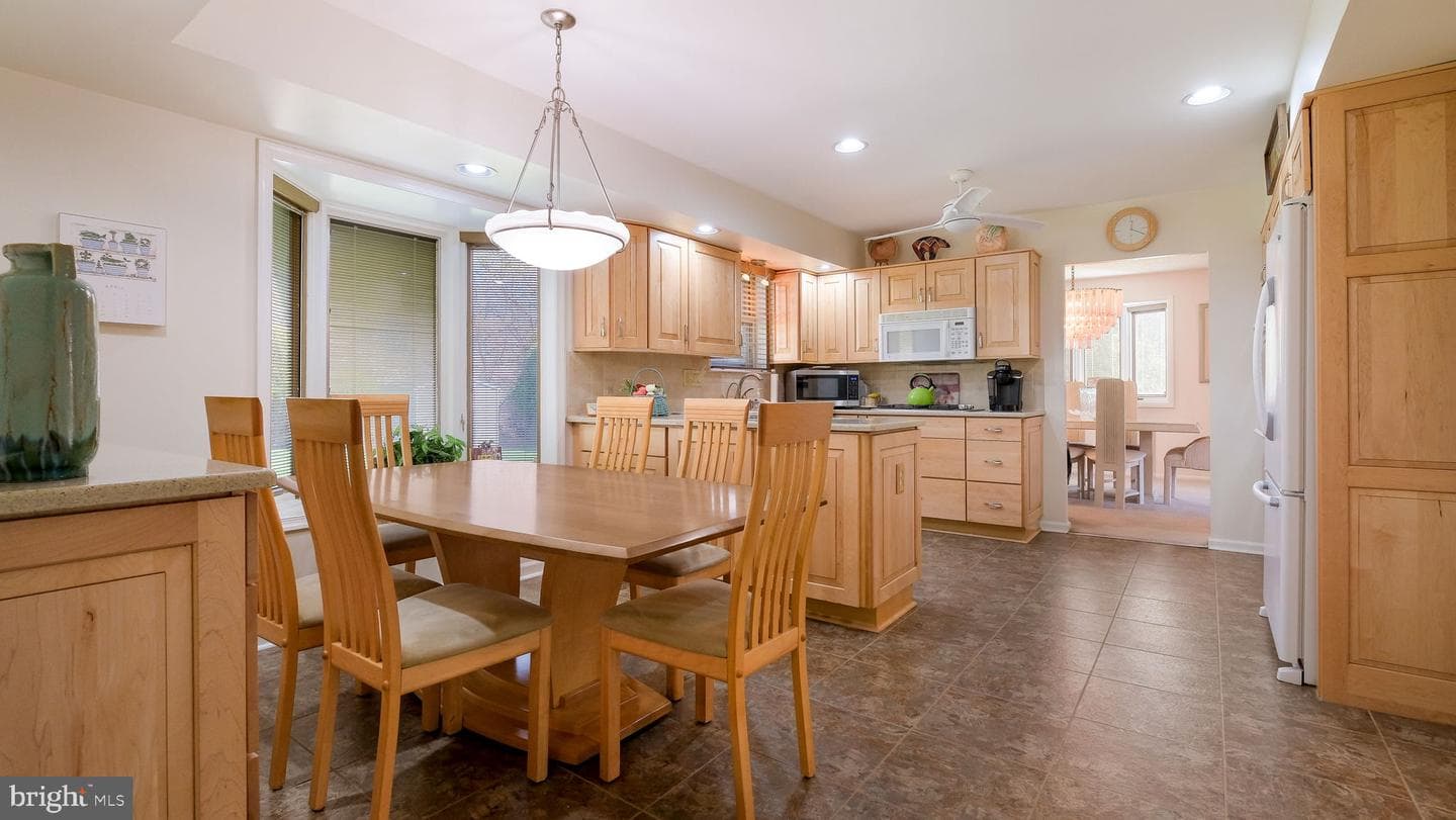 73 Springwood Drive photo 22