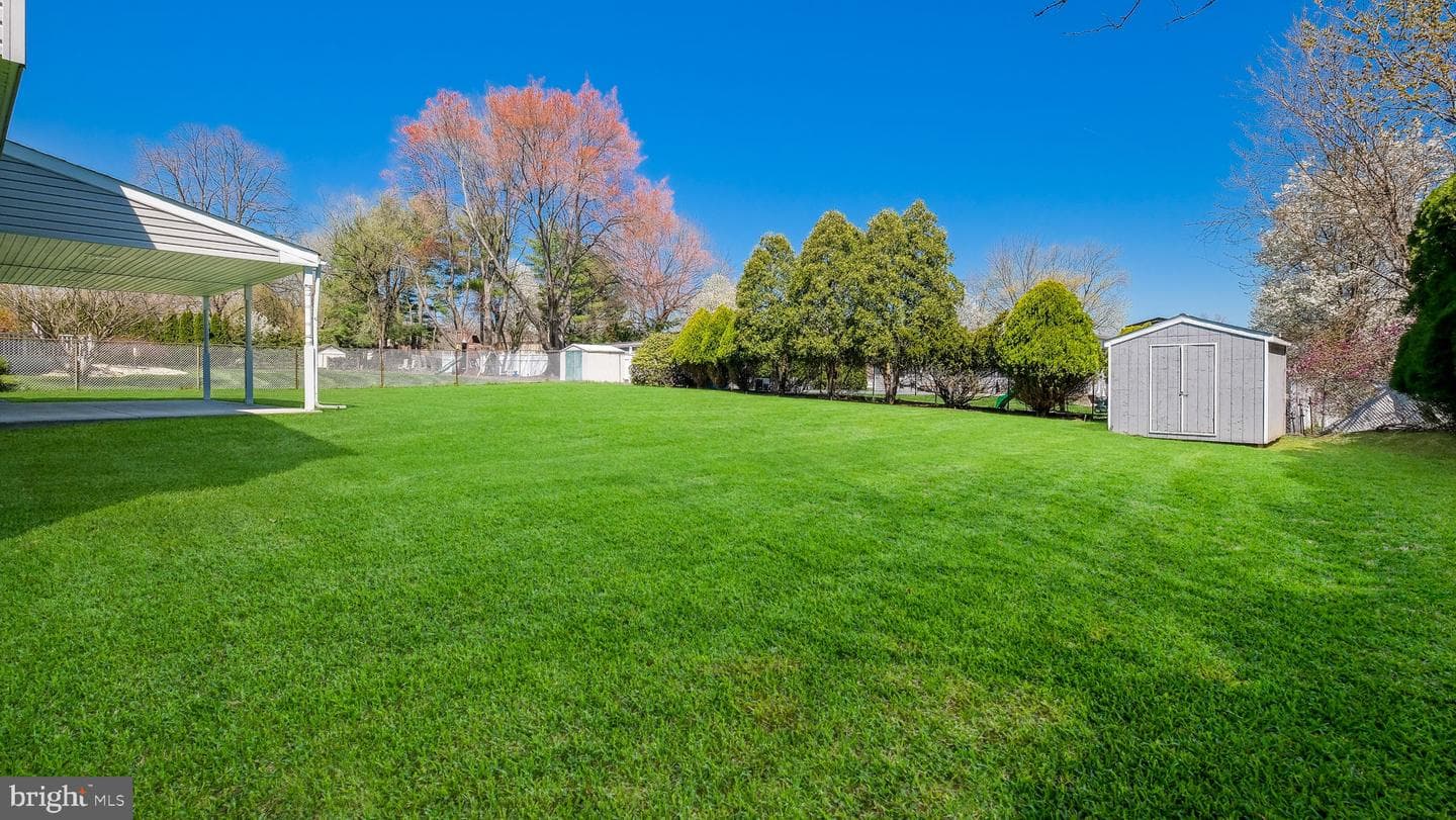 73 Springwood Drive photo 52