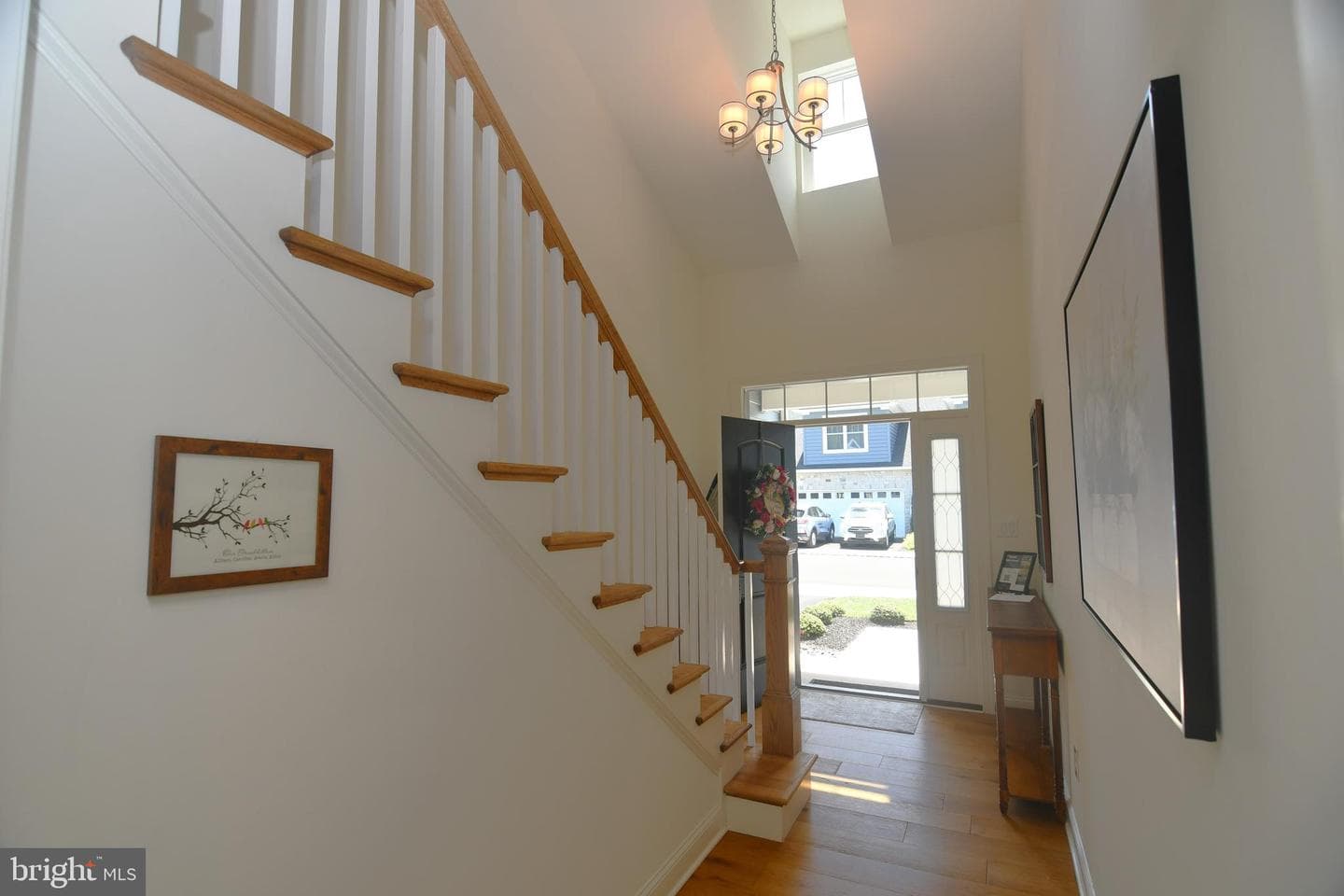 924 Holden Court photo 21
