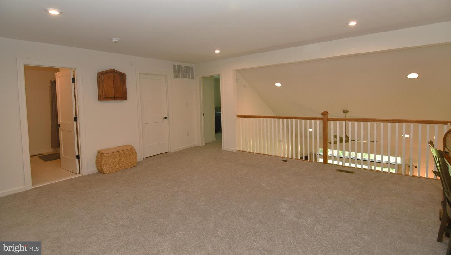 924 Holden Court photo 24