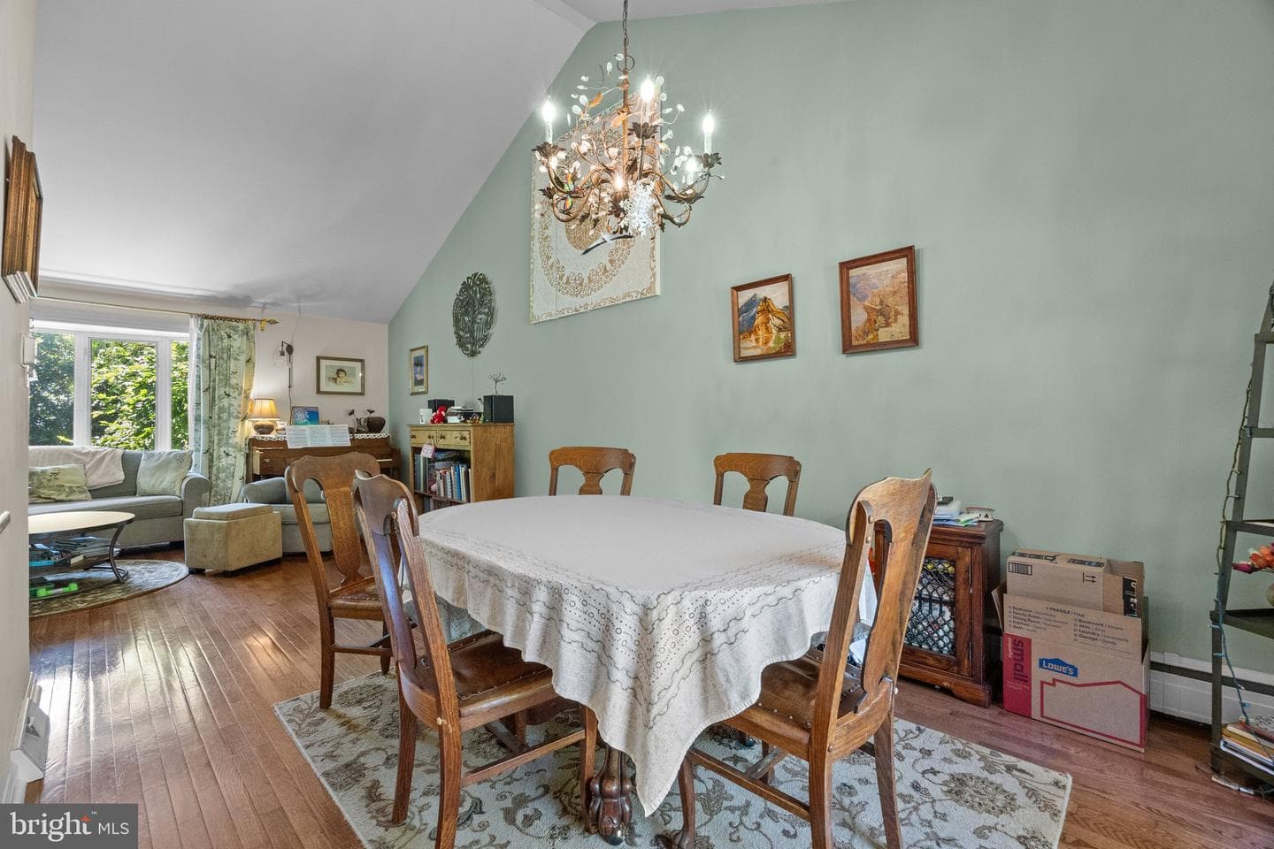 28 Edgewood Road photo 9
