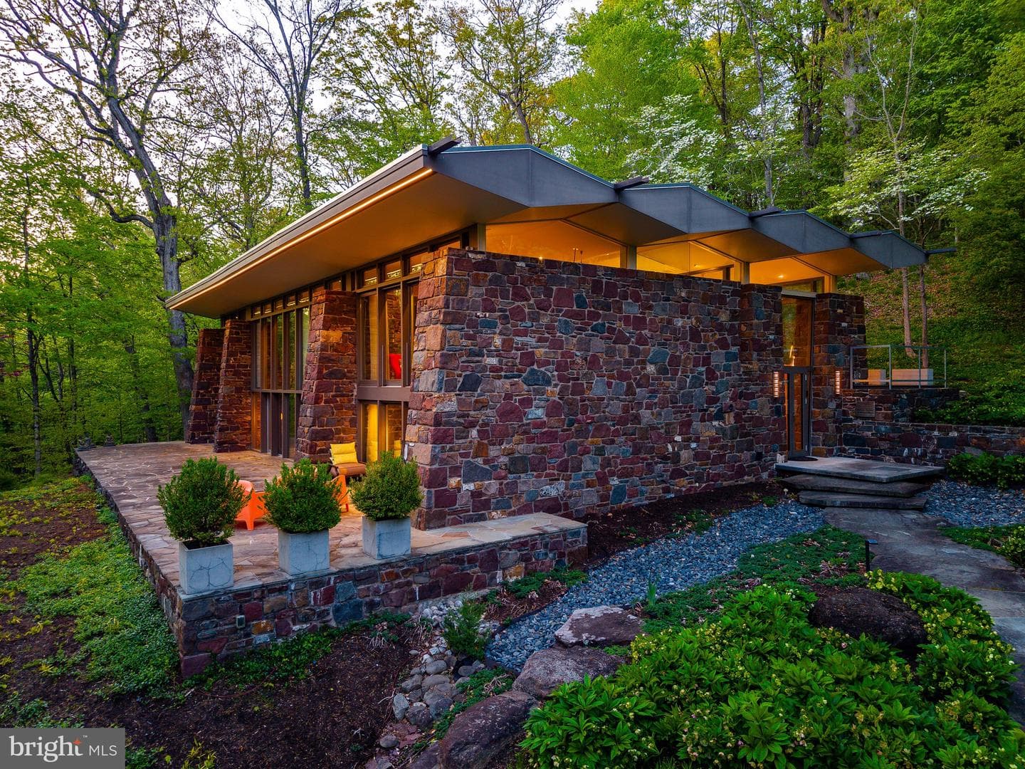 372 Brownsburg Road, Newtown