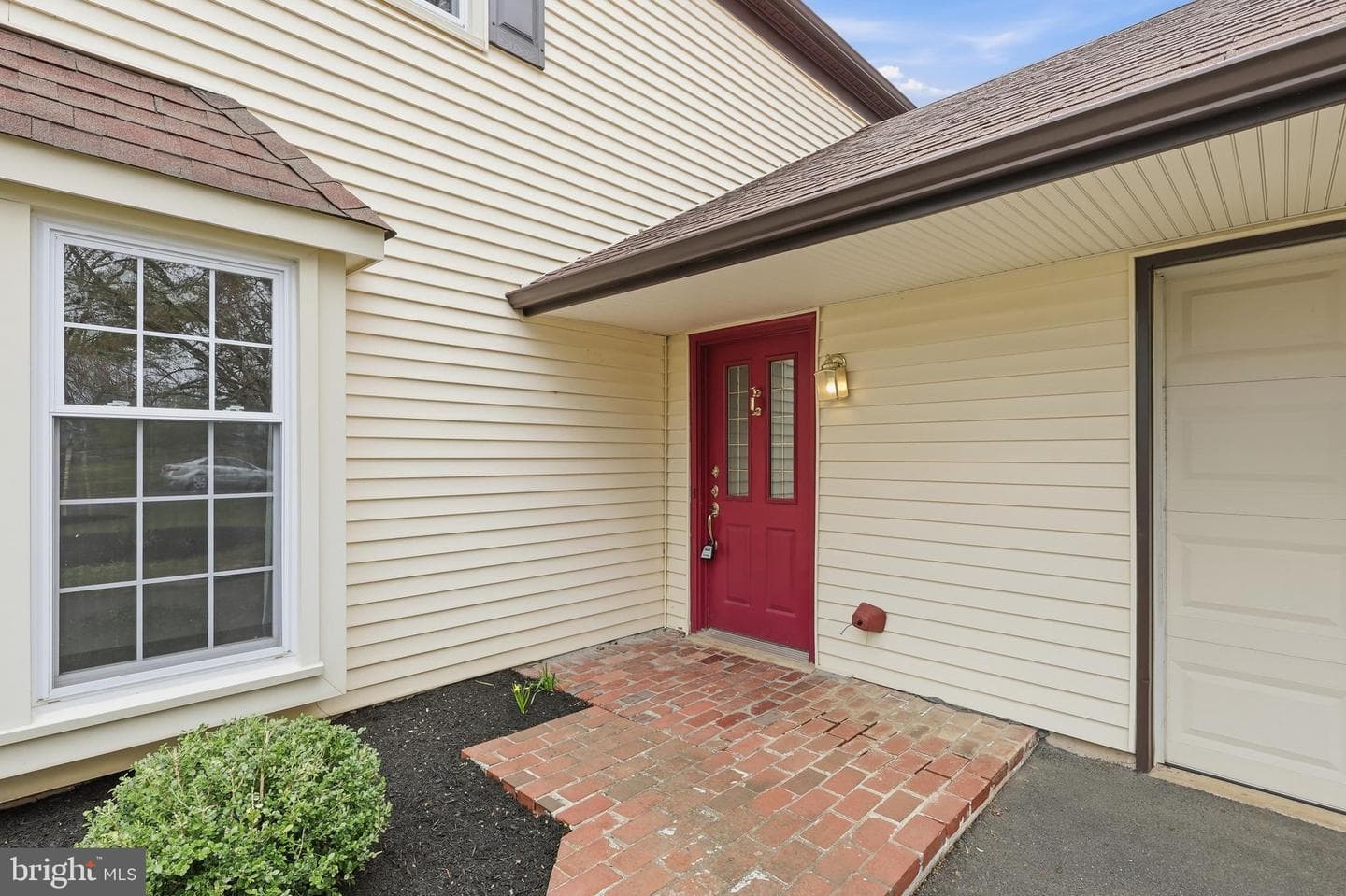 10 W Elizabeth Lane photo 2