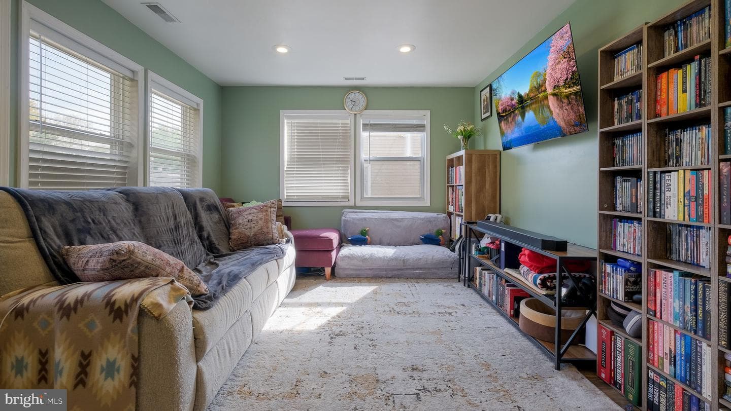1706 Susan Avenue photo 7
