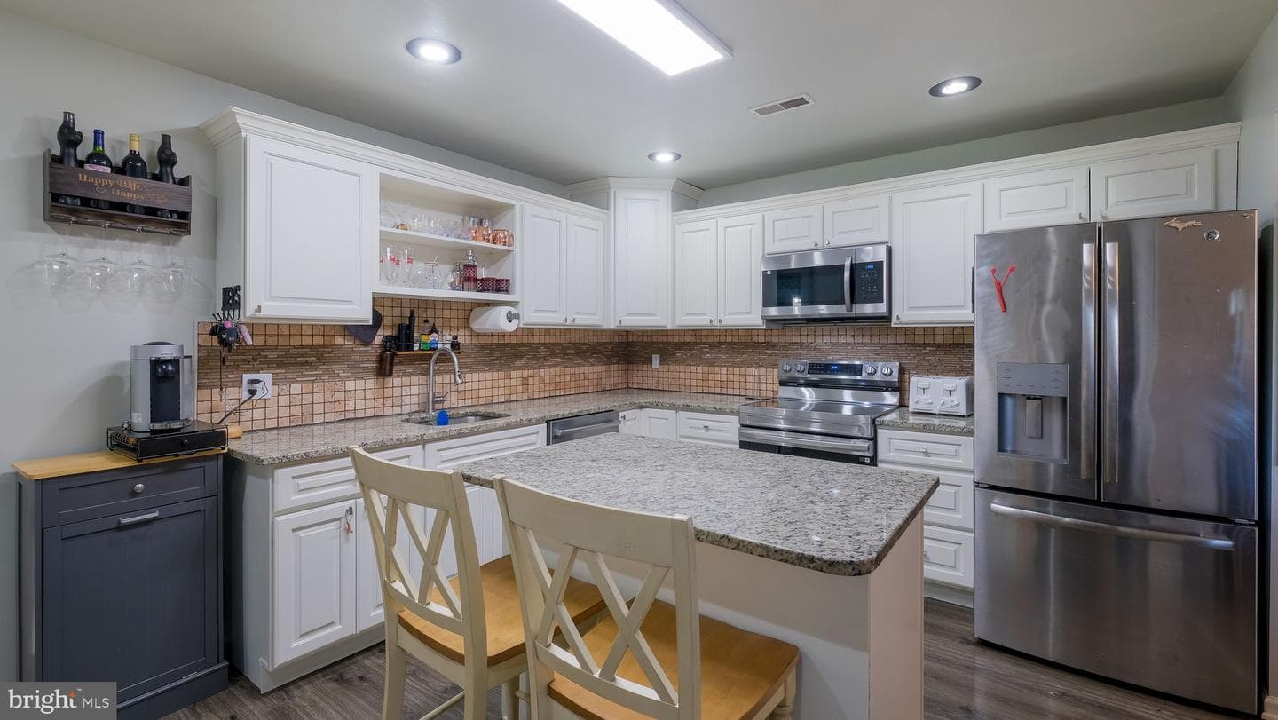 1706 Susan Avenue photo 9