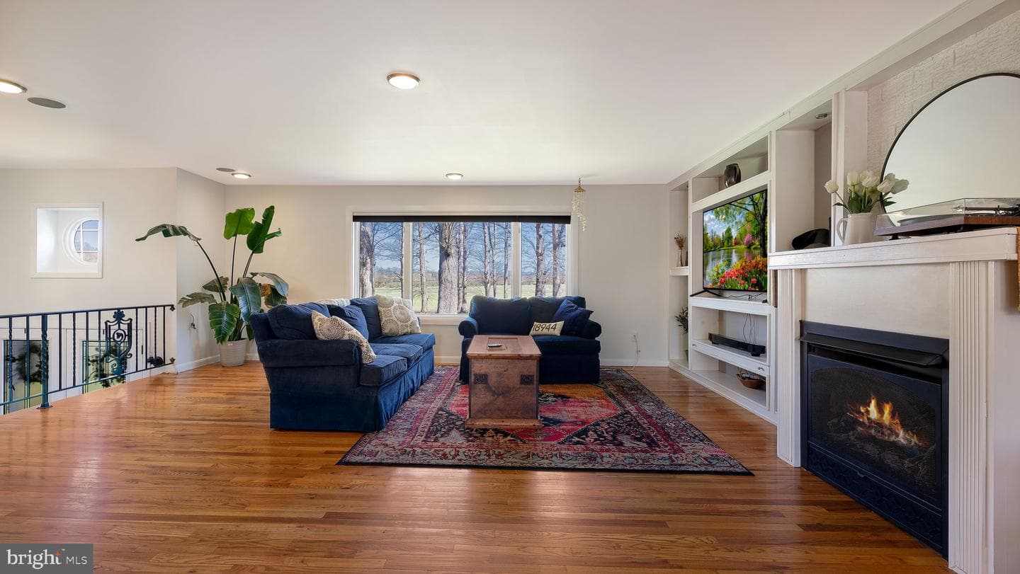 152 Blooming Glen Road photo 7