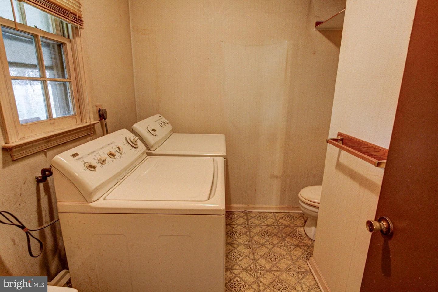 13 Brook Lane photo 16
