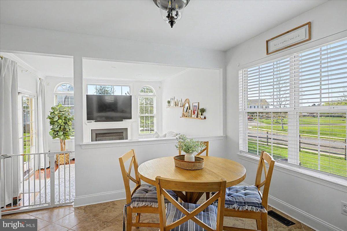 112 Trotters Way photo 13