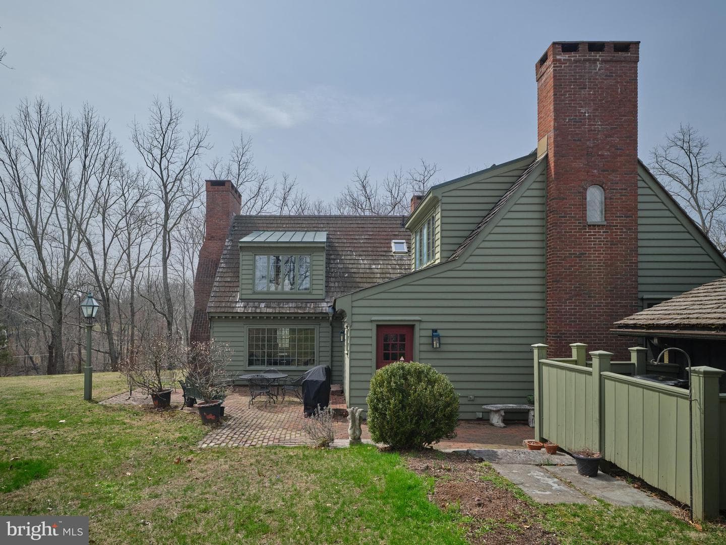 6049 Pidcock Creek Road photo 35